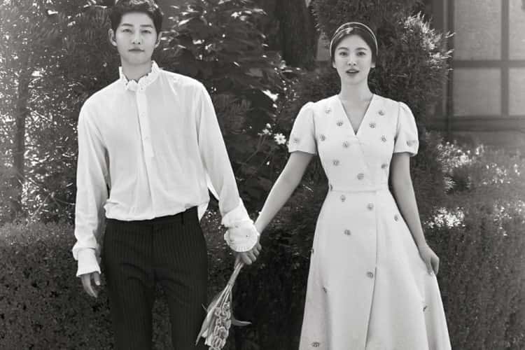 Sau thời gian xuất hiện trước công chúng với bàn tay không đeo nhẫn cưới, Song Hye Kyo đã chính thức thừa nhận chuyện đổ vỡ với chồng trẻ