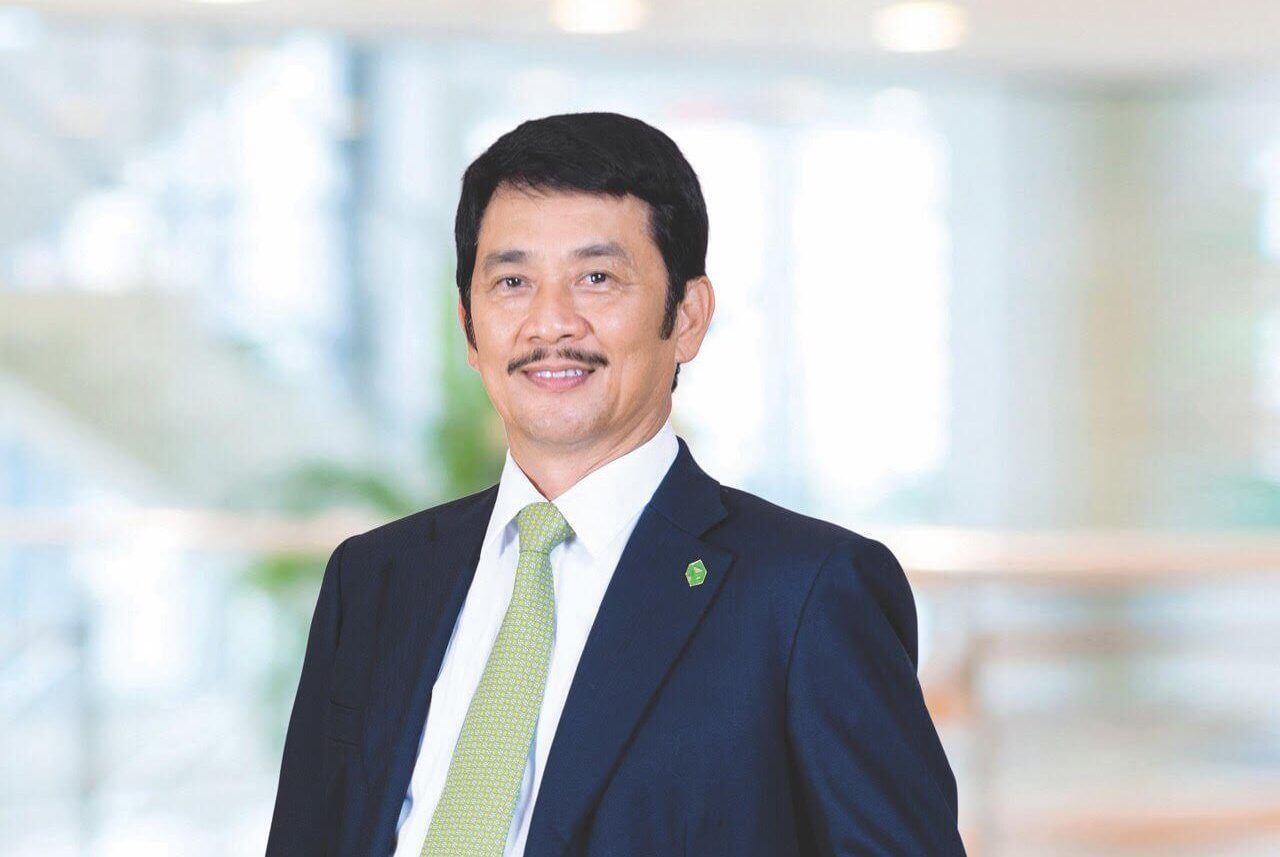 Năm 2022 Chủ tịch Nova Group Bùi Thành Nhơn xuất hiện trong danh sách của Forbes, với 2,9 tỷ USD, đứng thứ 1.053 thế giới.